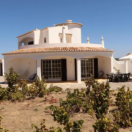 Relaxing Casa Da Vinha Carvoeiro, Algarve Feriehus